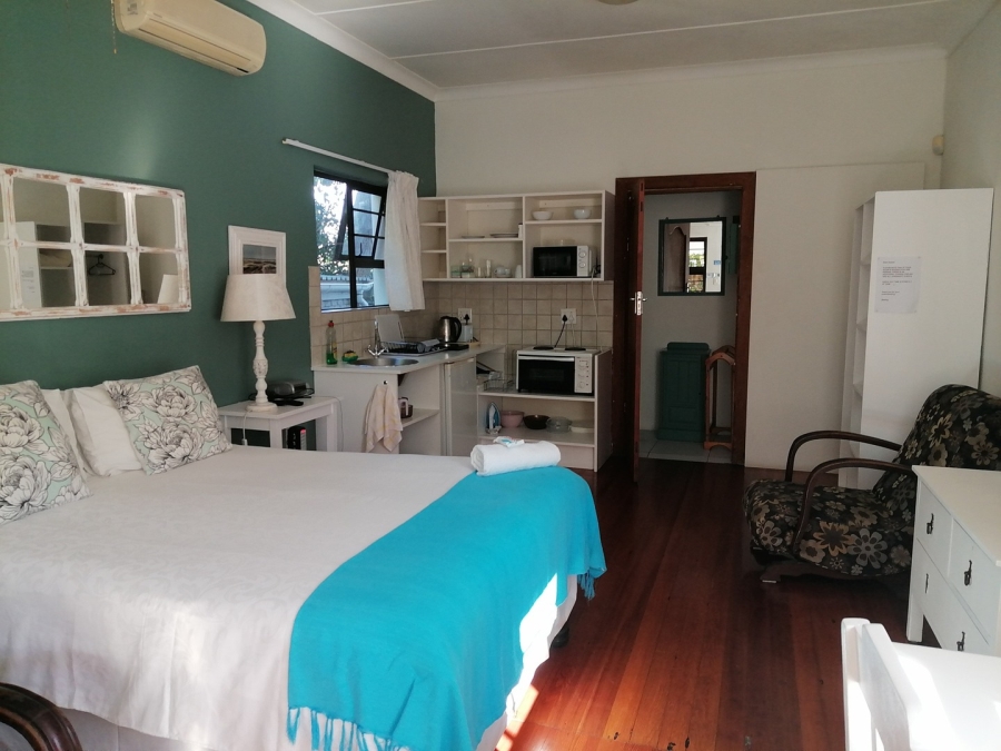 7 Bedroom Property for Sale in Baysville Eastern Cape